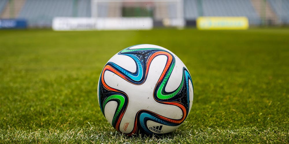 FIFA - Induk Organisasi Sepak Bola Internasional yang Mengatur Perhelatan Dunia Sepak Bola
